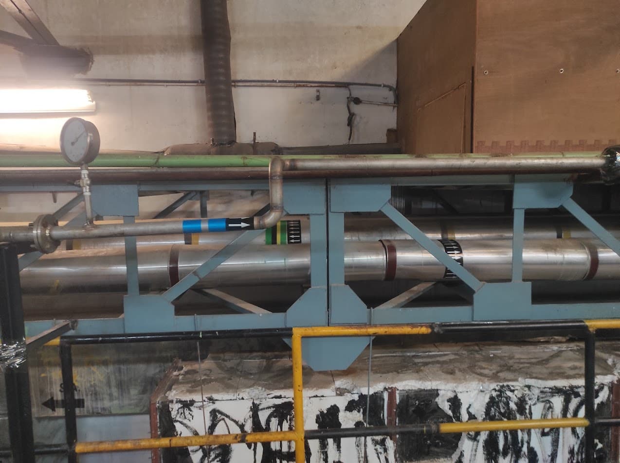 OSHA Compliant Pipe Marking - High Resolution Technical View 2